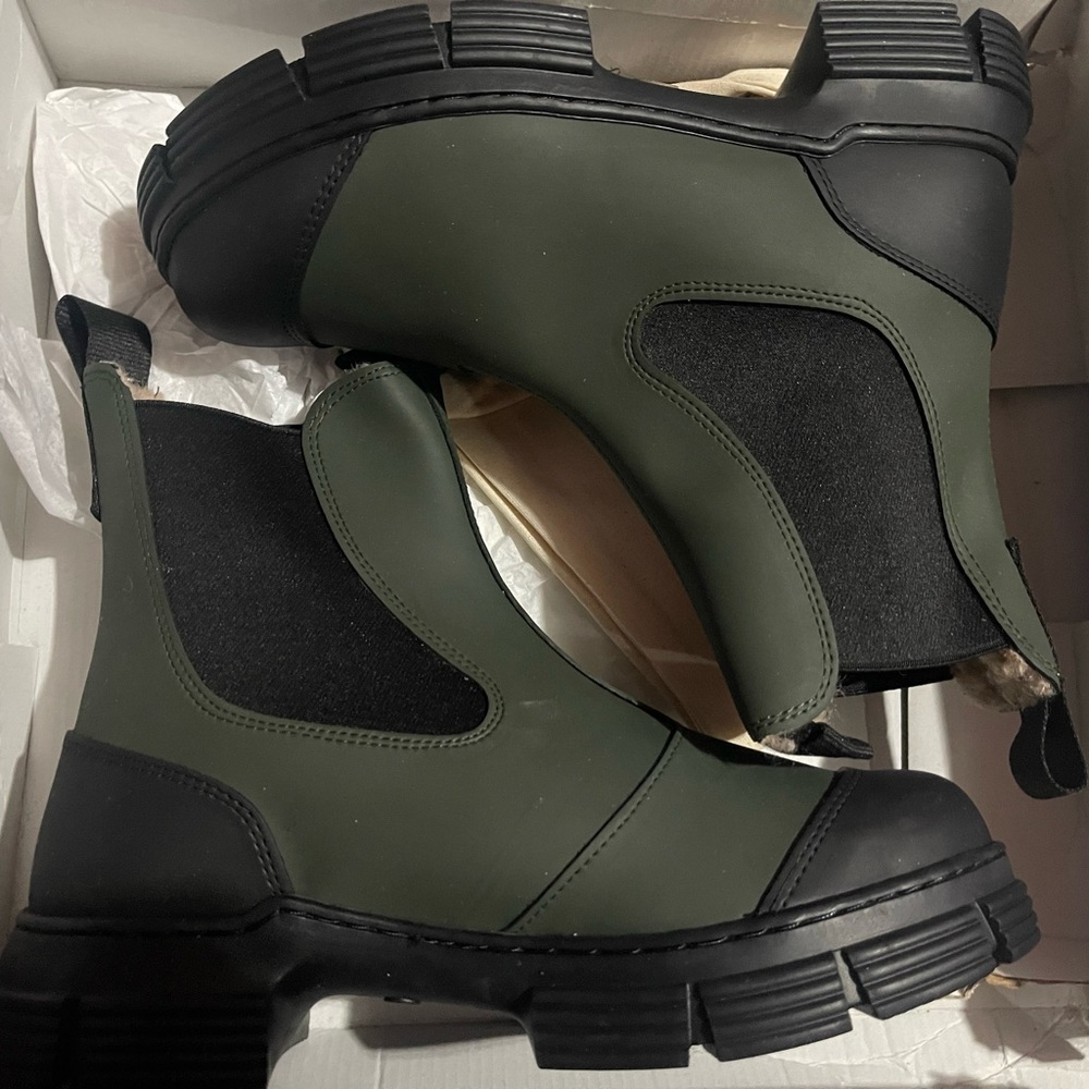 COPY - Ganni Cleated Low Chelsea Boots